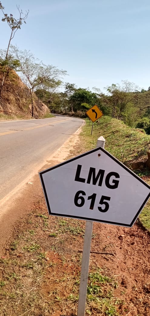 You are currently viewing Betão cobra do governo de Minas recapeamento urgente da LMG 615,  entre Antônio Prado de Minas e Eugenópolis