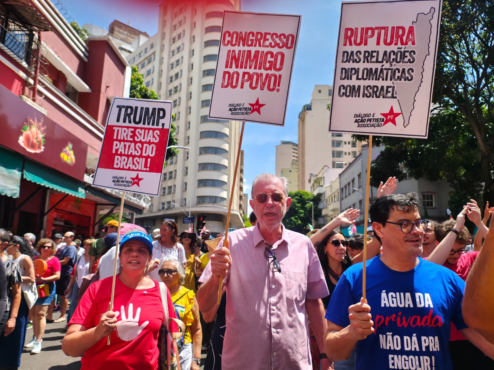 Caminhada nas ruas